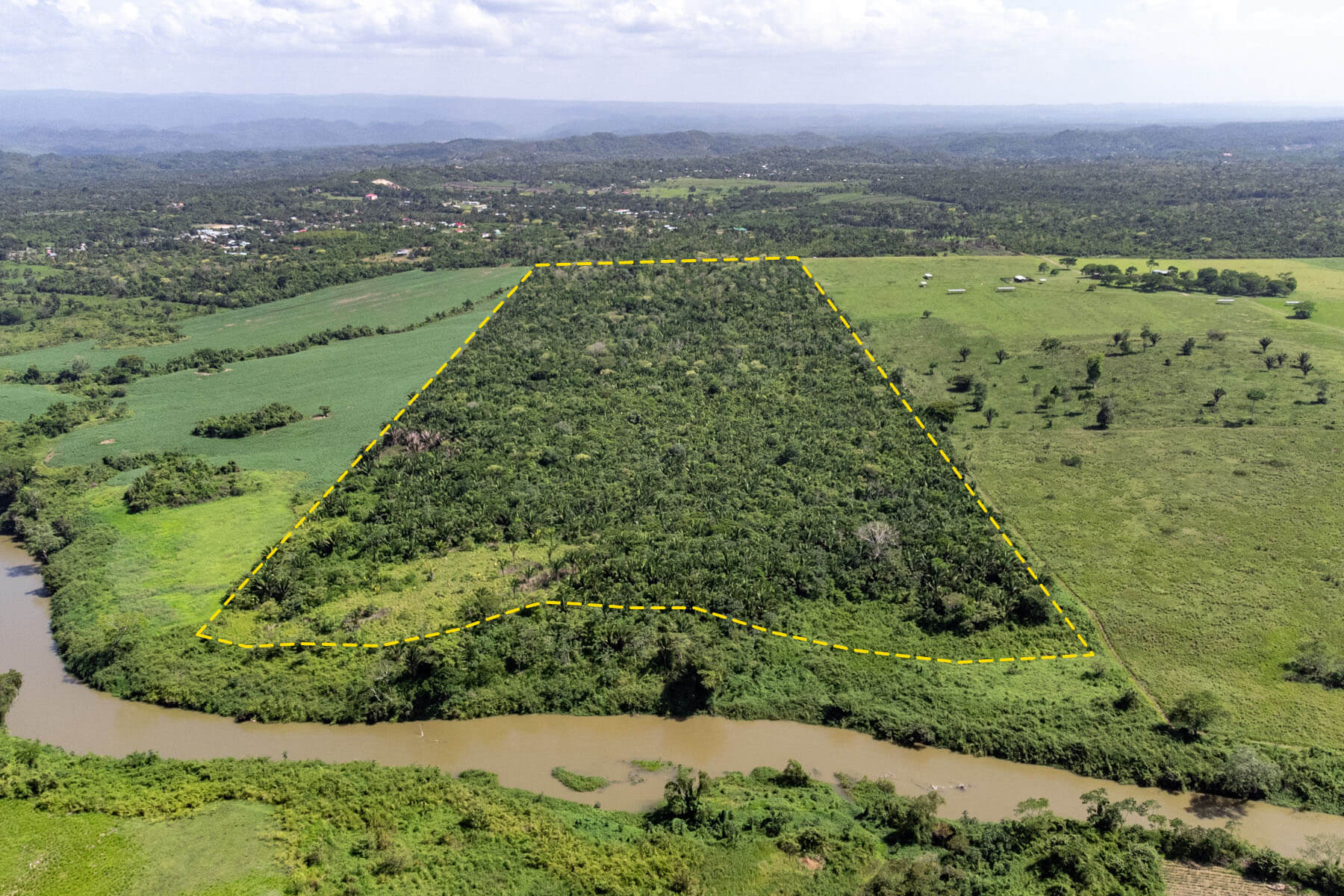 Land for Sale in Belize • Large Acreages, Lots, Seafront & Riverfront Land